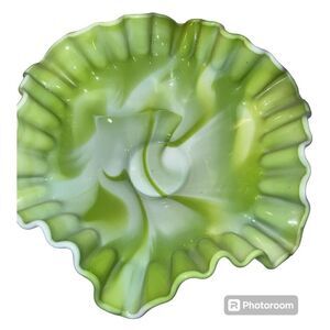 Green white swirl ruffled bowl vintage Westmoreland glass